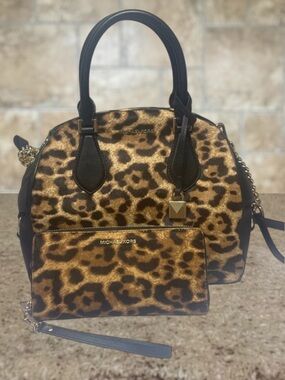 Michael Kors Briar Large Bowling Bag & Wallet Set Butterscotch Calf Hair Cheetah
